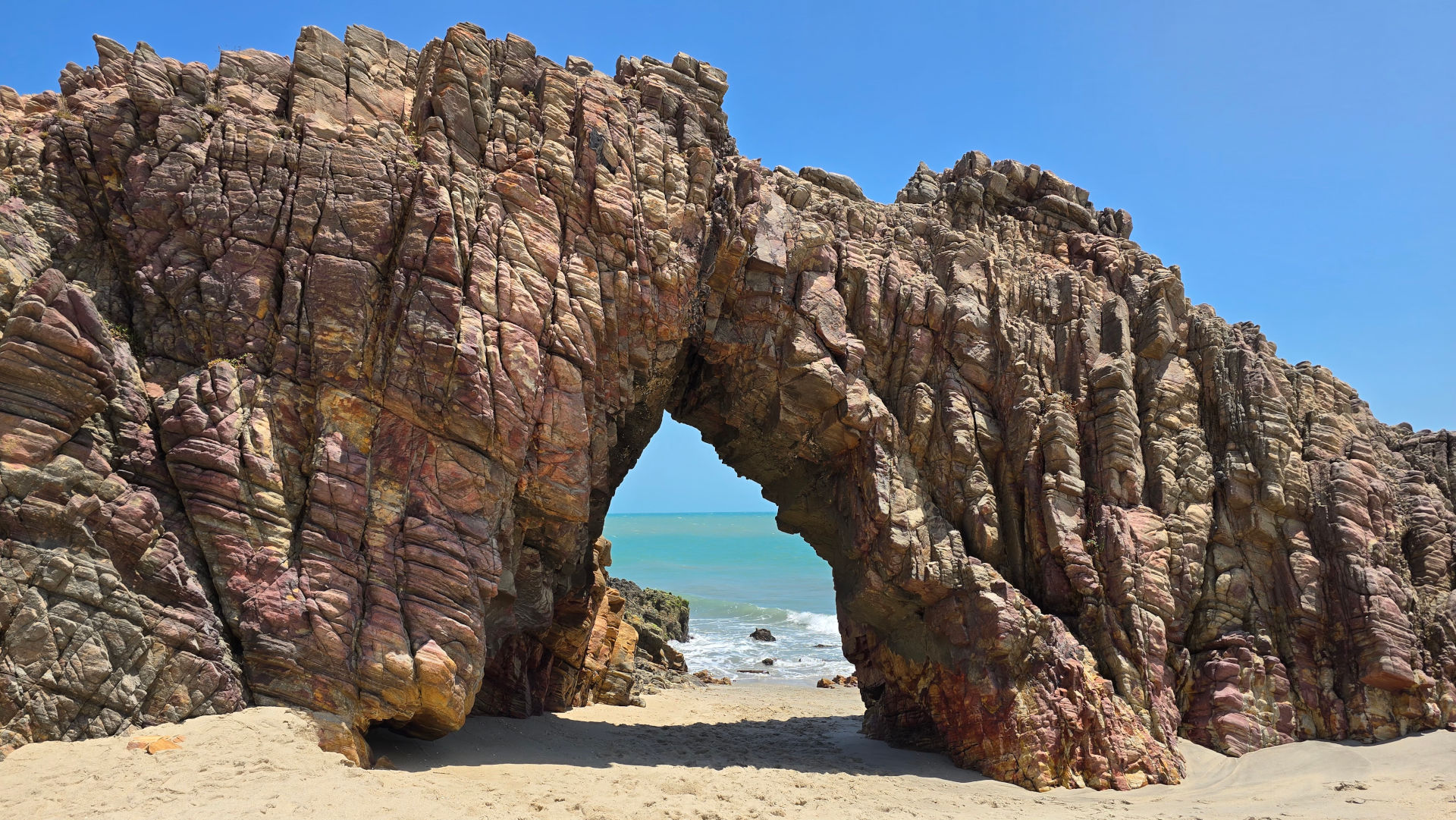 Famous rock formation in Jericoacoara beach, Brazil.